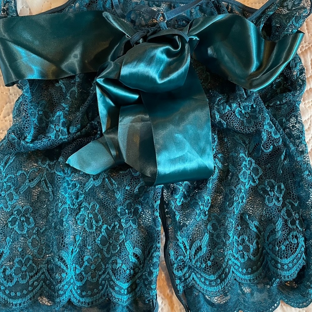 SEXY Woman’s Teddy - Picture 2 of 3